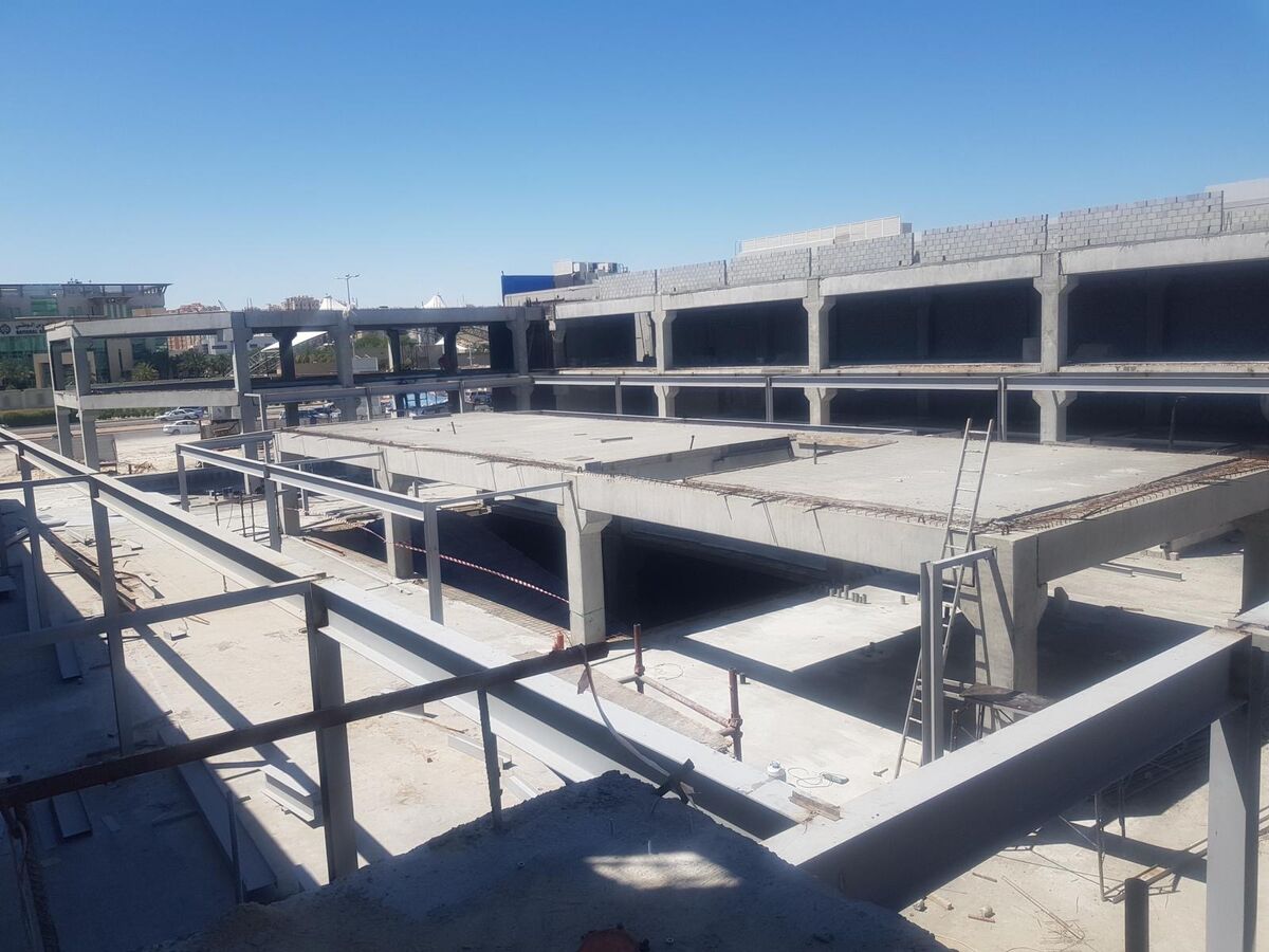 Structural Steel Frame Construction - View 3